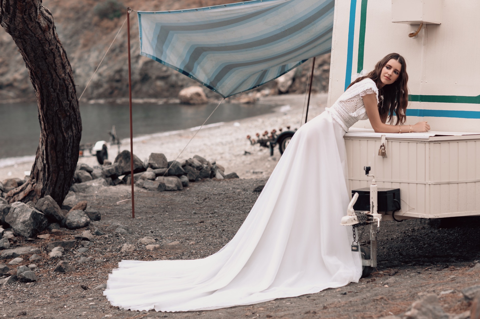 LIGHTNESS OF BEING MIT LACE VEST