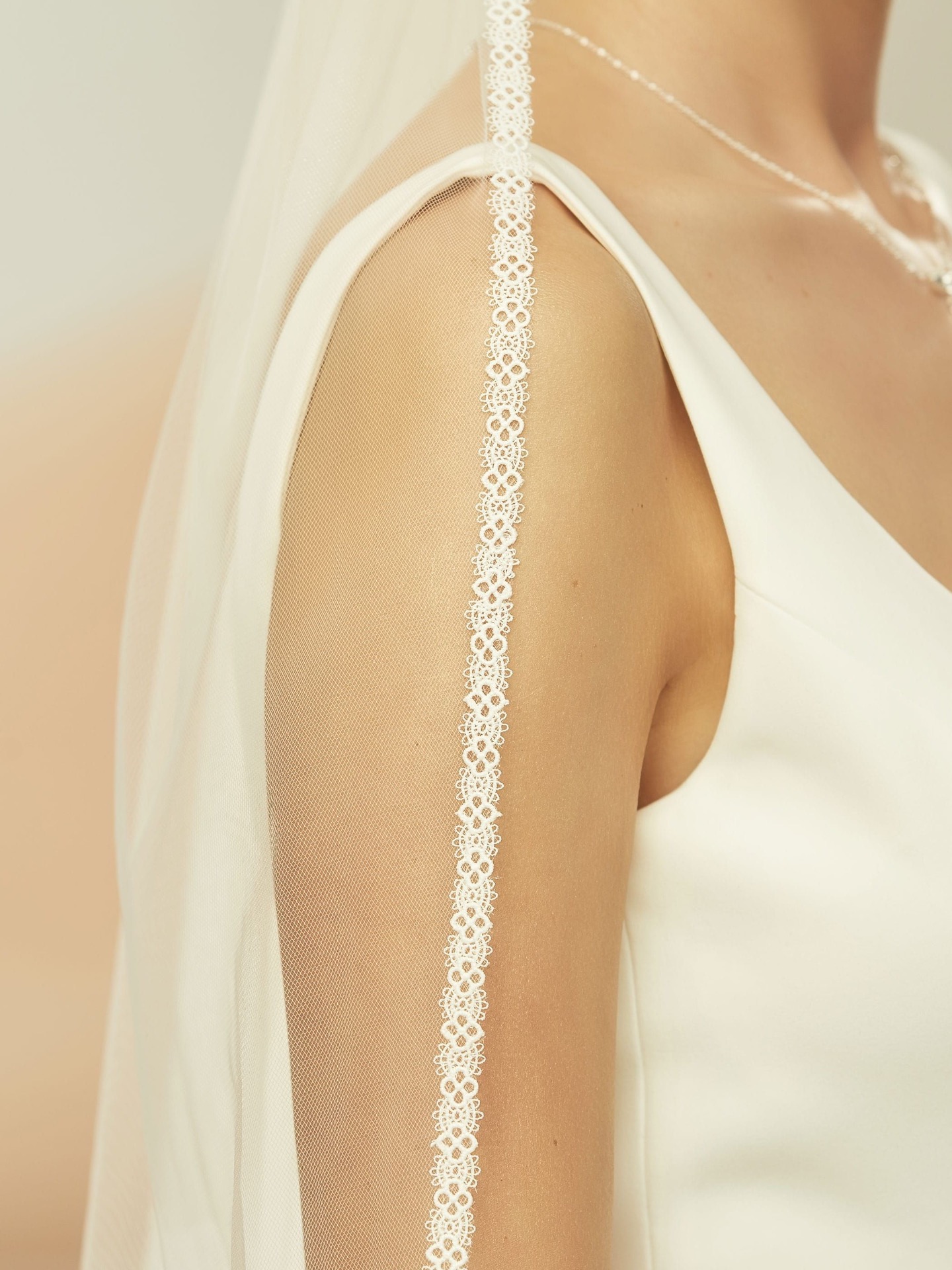 Softtüll, Spitzenkante